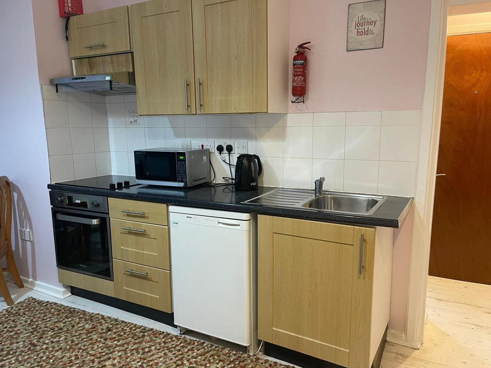 United Lodge Hotel Лондон Екстериор снимка