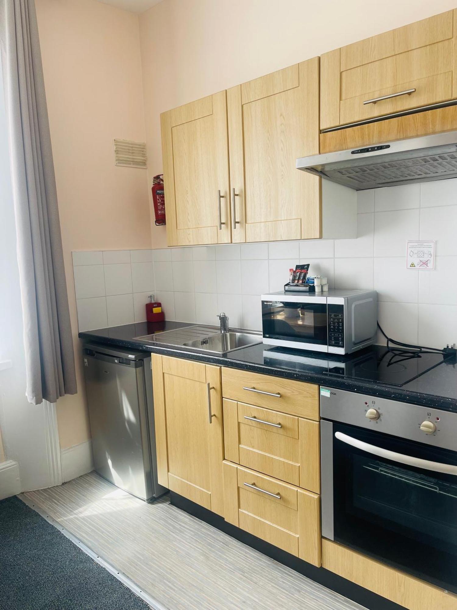 United Lodge Hotel Лондон Екстериор снимка