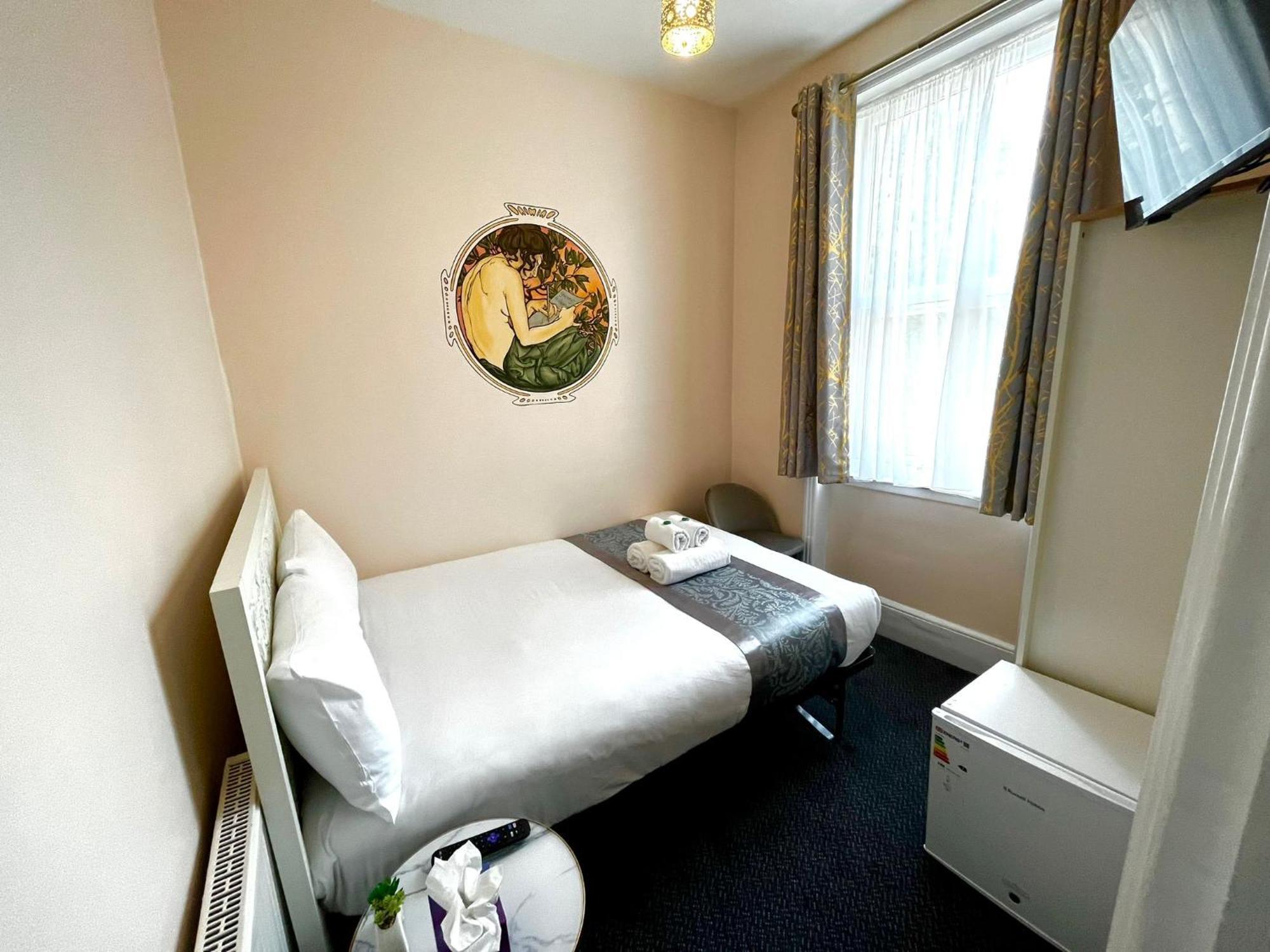 United Lodge Hotel Лондон Екстериор снимка