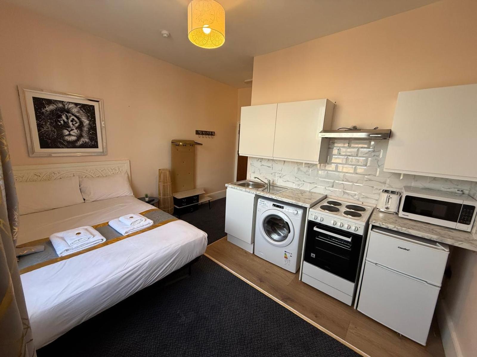 United Lodge Hotel Лондон Екстериор снимка