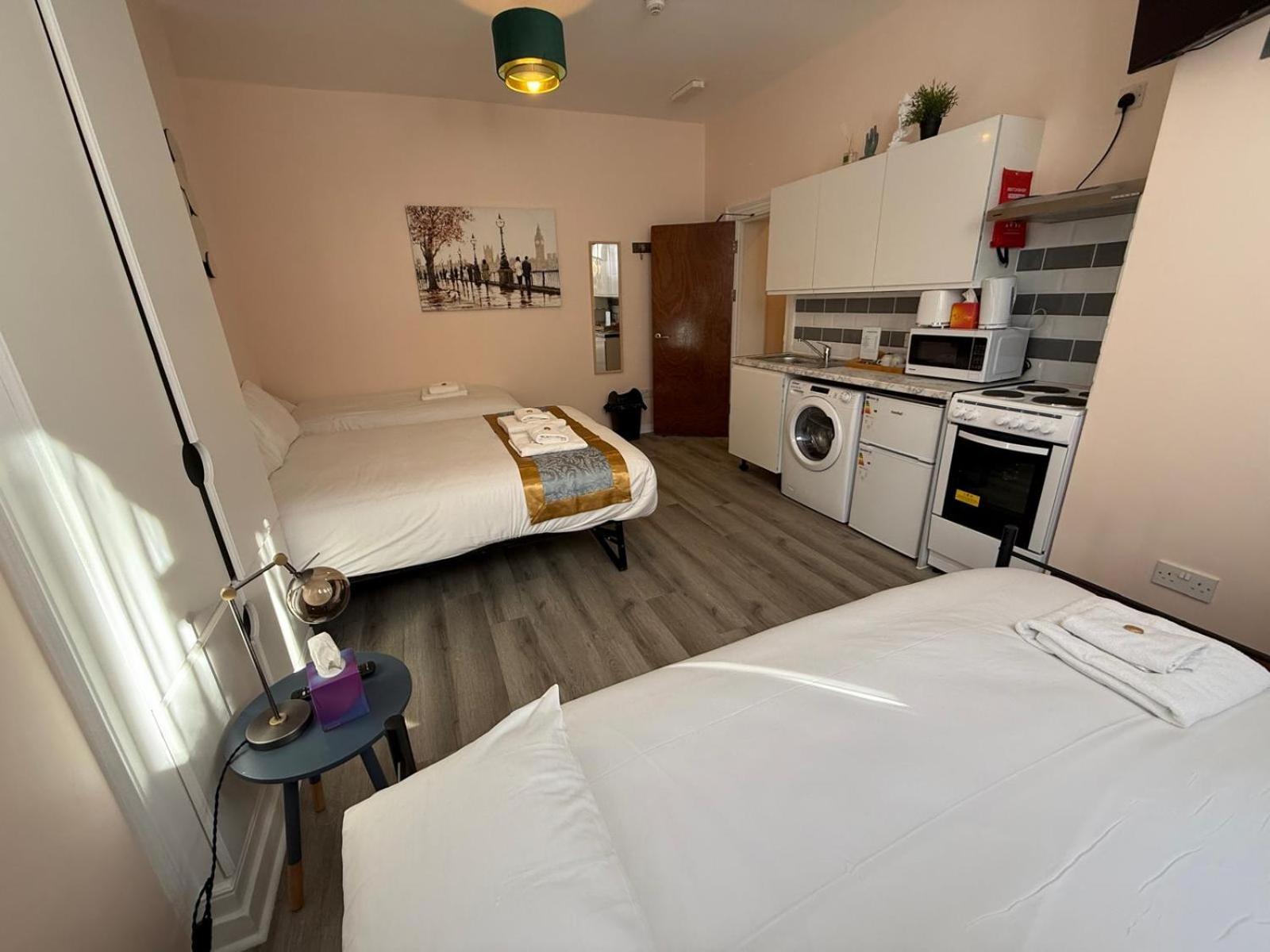 United Lodge Hotel Лондон Екстериор снимка